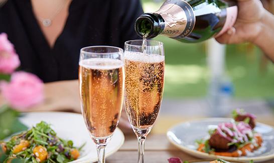 Champagne-on-the-terrace