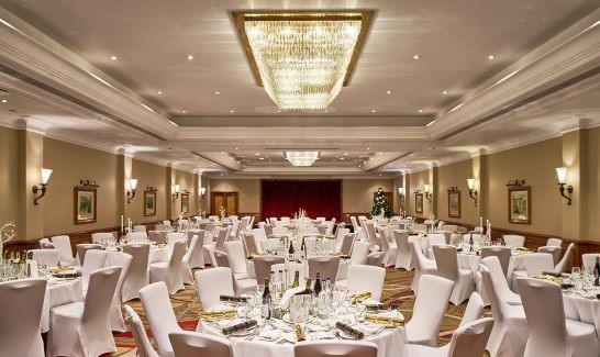 The Marble Arch Hotel Park Lane meeting room in Banquet setup