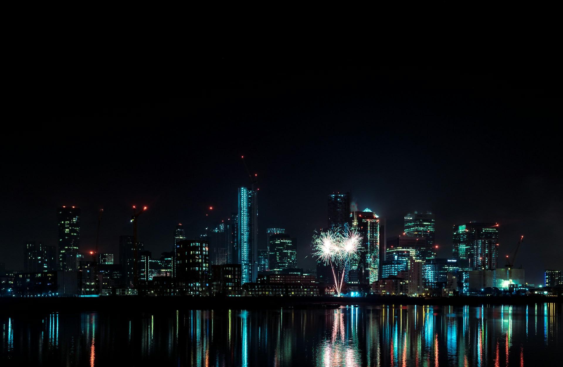 Marble Arch hotel New Years Eve in London Thames River Cruises Blog Image